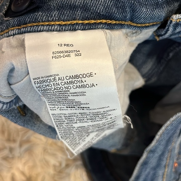 Levi’s Wide Leg. Size 12. - Picture 3 of 5